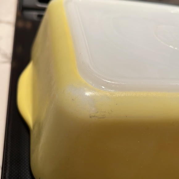 Vintage Pyrex Primary Yellow 8.25” x 6.75” Refrigerator Dish 503-B - Picture 3 of 5